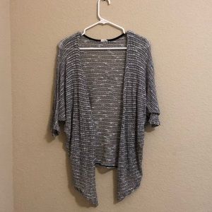 Half-sleeve cardigan